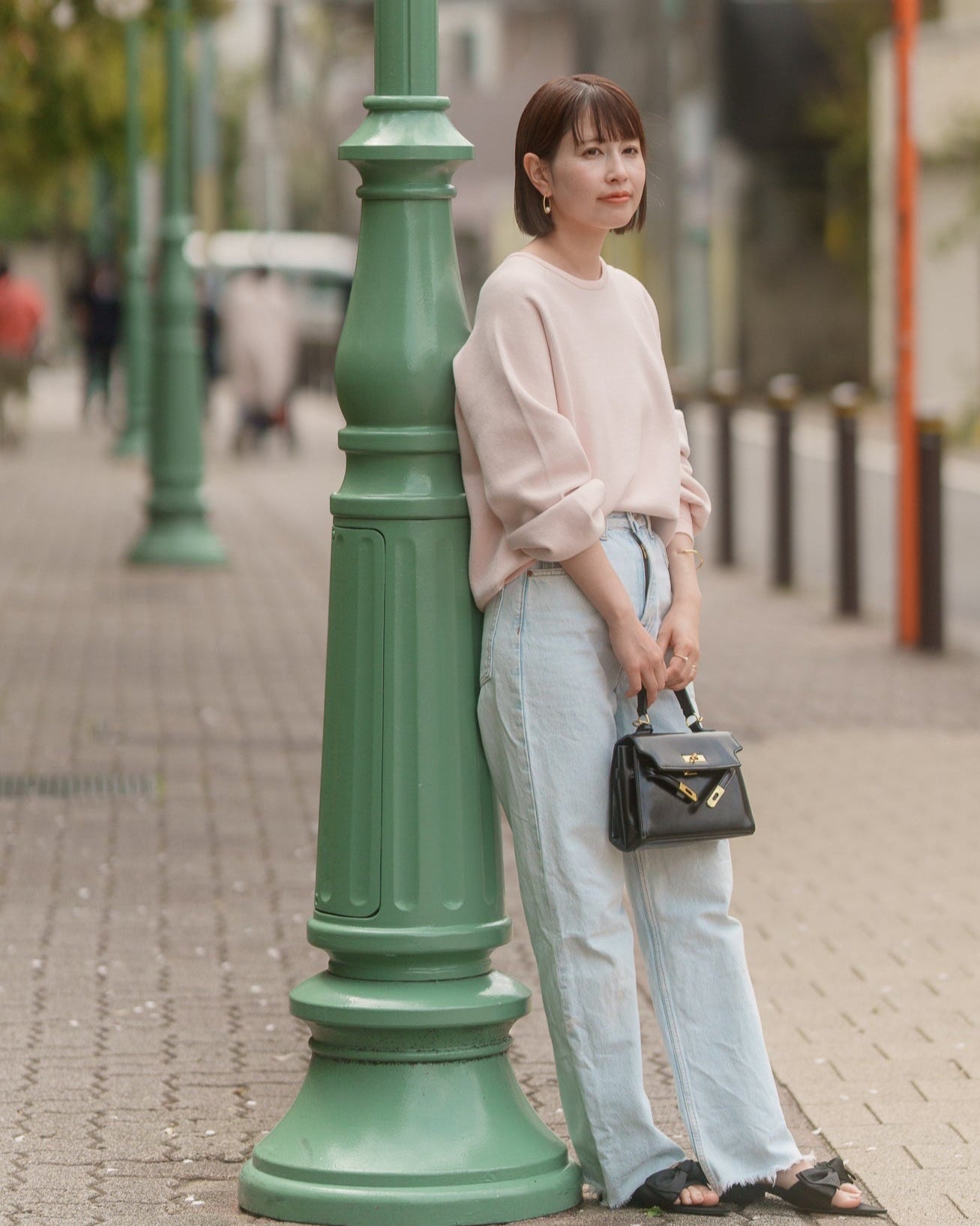 MEエンブロイダリーニットプルオーバー【リサイクルポリエステル