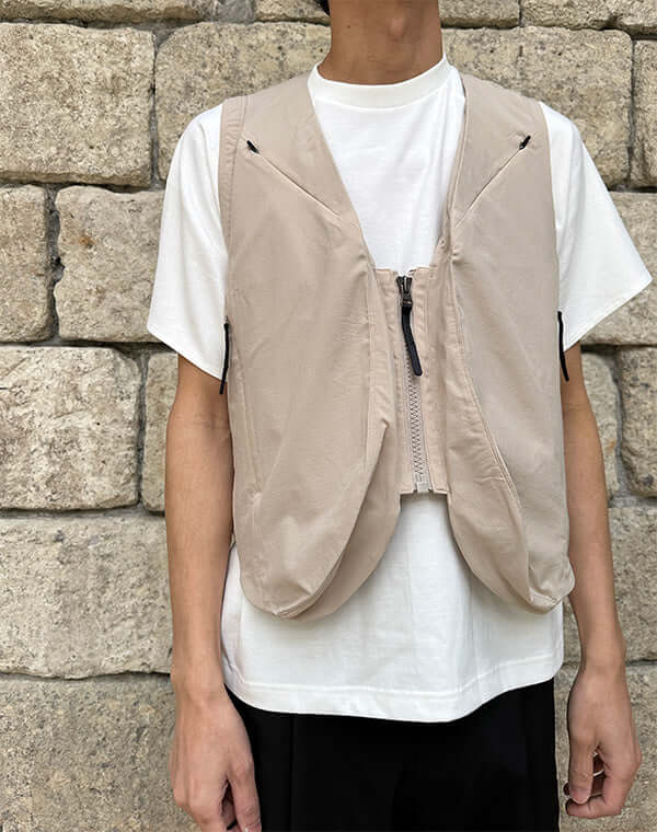 Goldwin 0 / Front Pack Vest / GZ95183 – satoseni online store