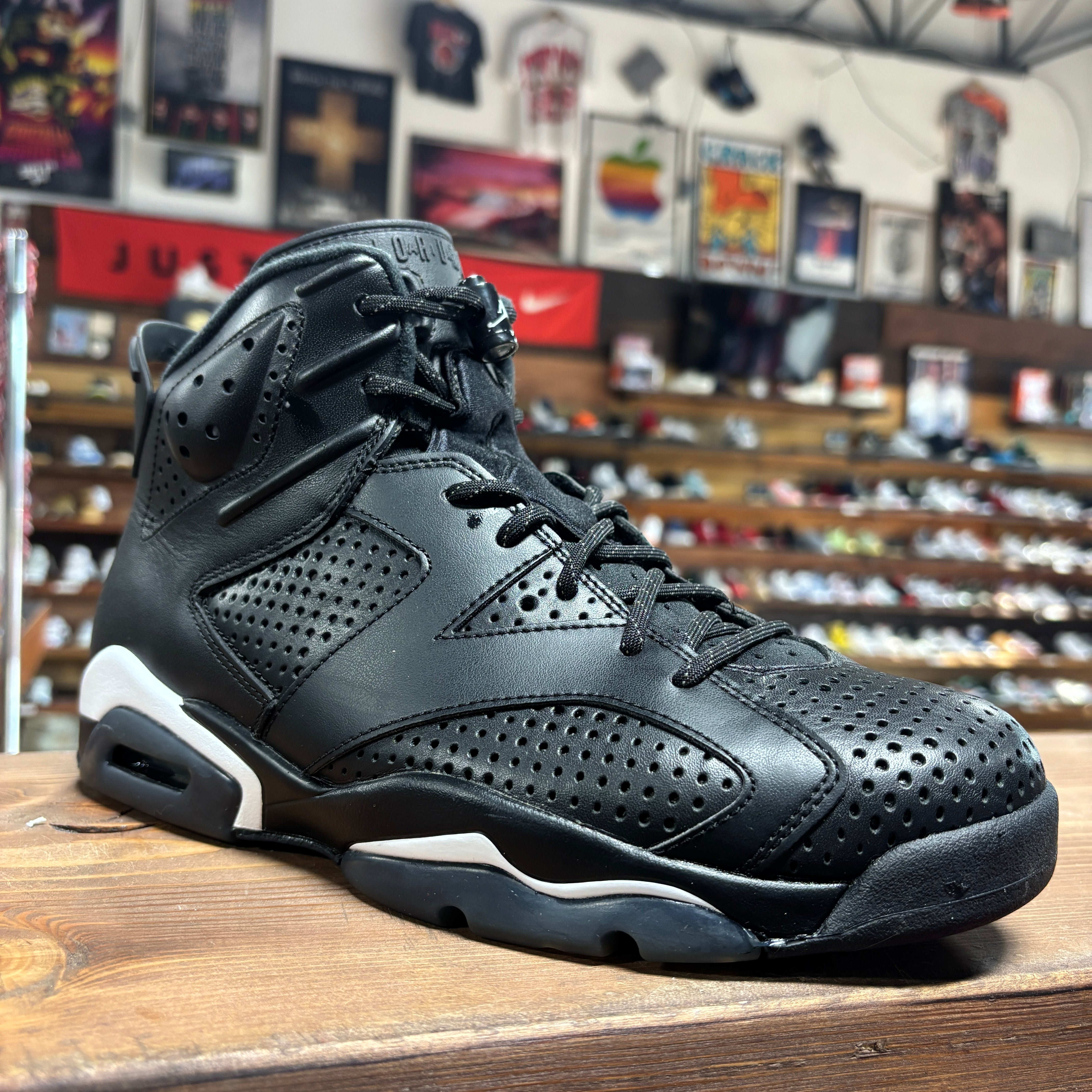 Jordan 6 'Black Cat' Size 8.5 – the basement
