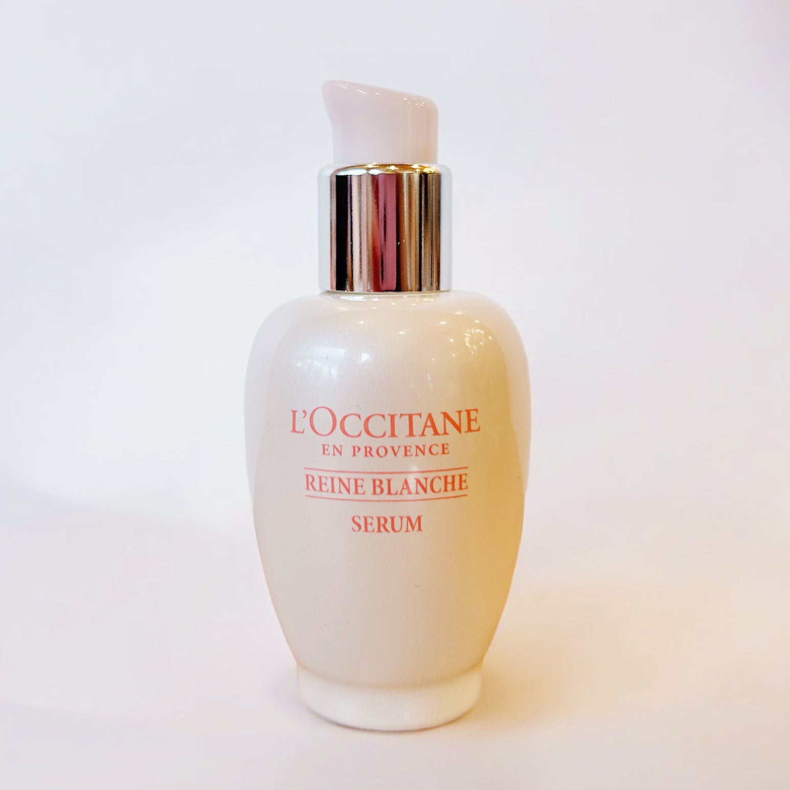 L'Occitane Reine Blanche Brightening Serum – Black Door Studio