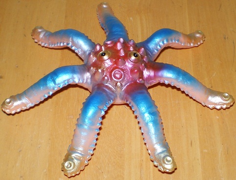 恐怖の円盤生物フィギュアシリーズ！ デモス - 大怪獣バトル！ウルトラ