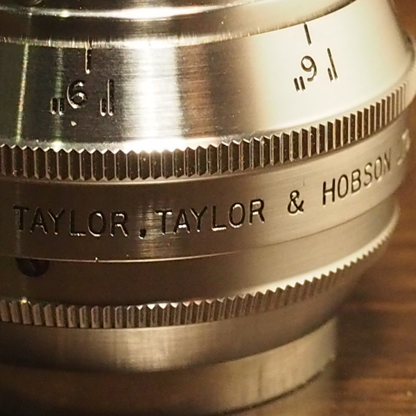 Cine Lens Gallery: Bell&Howell Super Comat 1inch f1.9 （ Cマウント ）