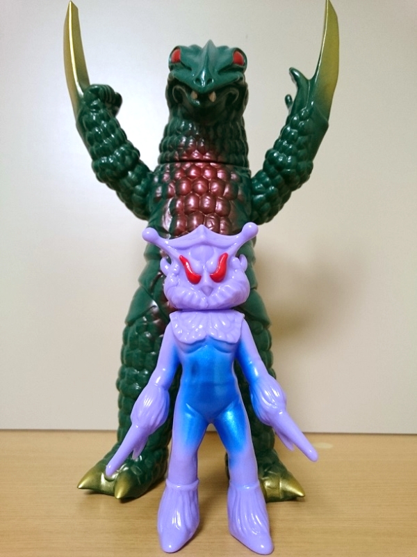 レトロ系ソフビ人形 ツルク星人 - 大怪獣バトル！ウルトラブログ
