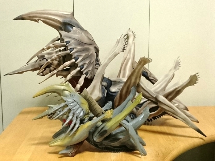 とんでもない巨大ソフビが到着、エクスプラス製「大怪獣シリーズ