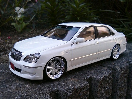 完成品車庫 アオシマ180系マジェスタ後期型・アンクエルション仕様