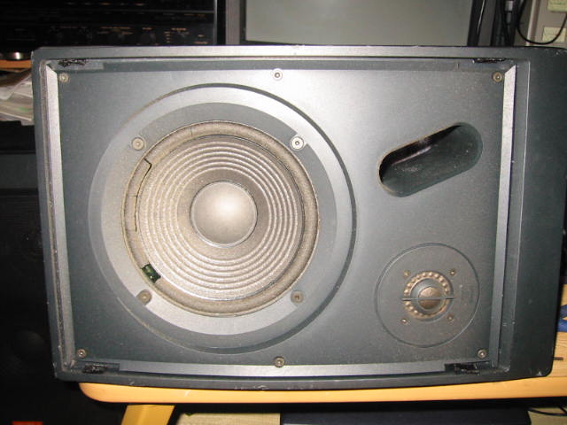 JBL コントロール5 スピーカーエッジの貼り替え