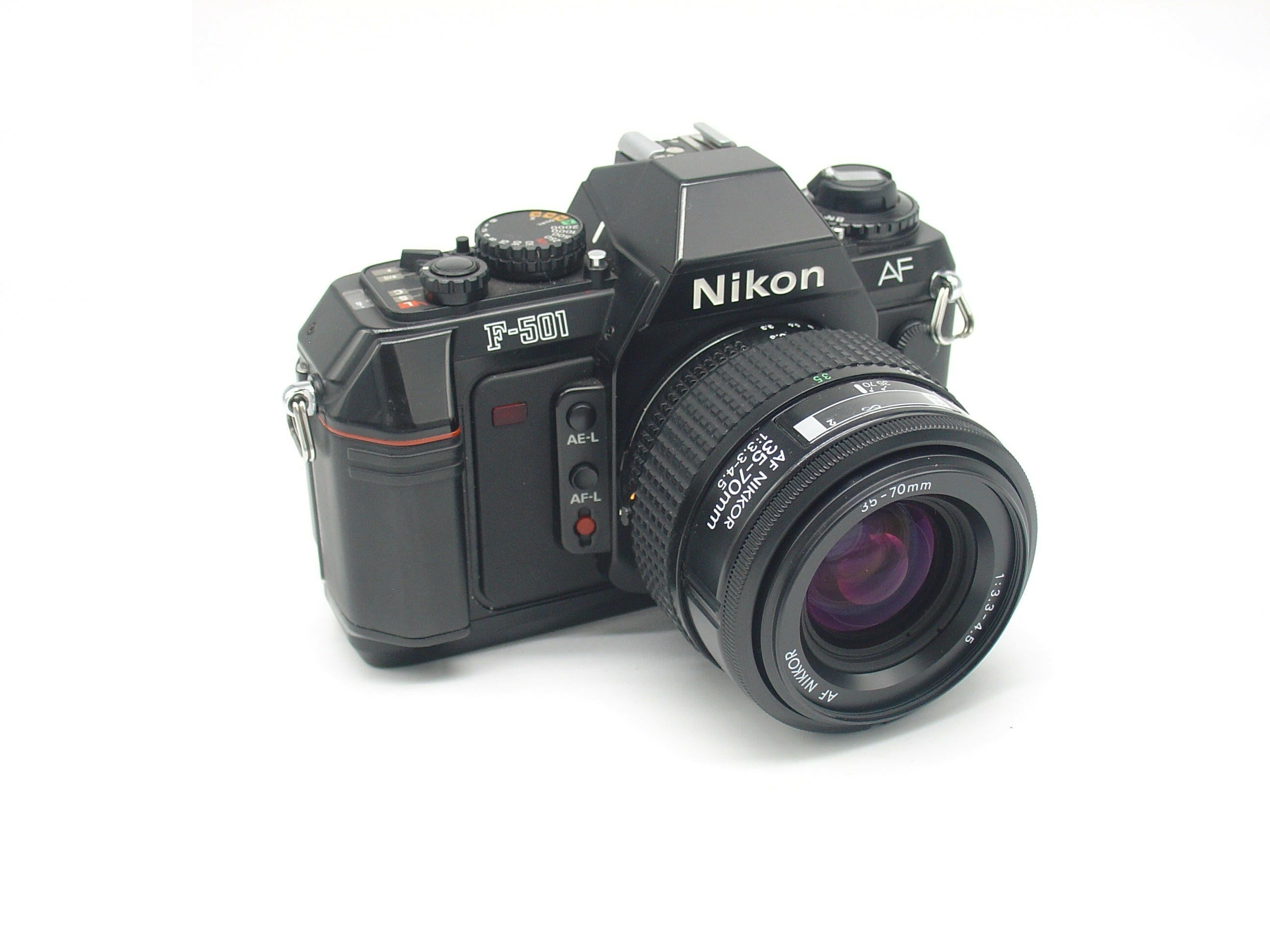 Nikon F-501 SLR film camera with zoom lens | Classic Cameras AU