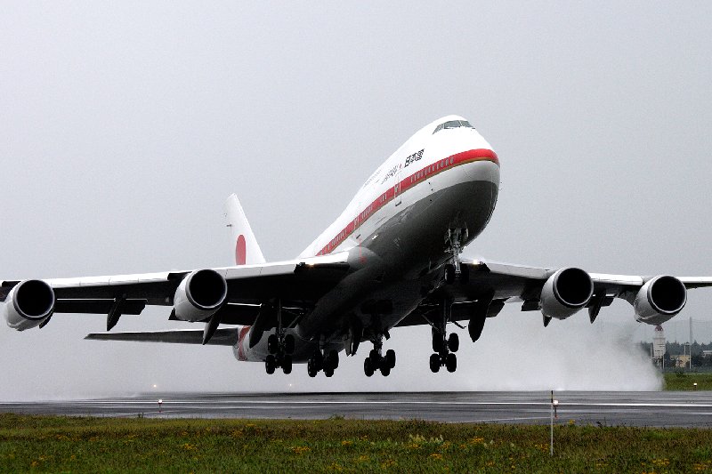 電子版】747型政府専用機、売却か展示か 3月引退 | 政治・経済