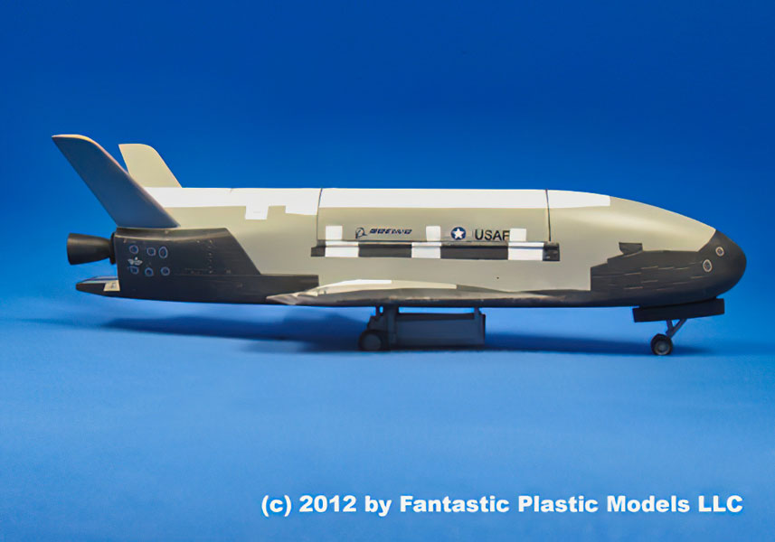 Boeing X-37B 1:48 scale Unmanned Space Plane by Fantastic Plastic