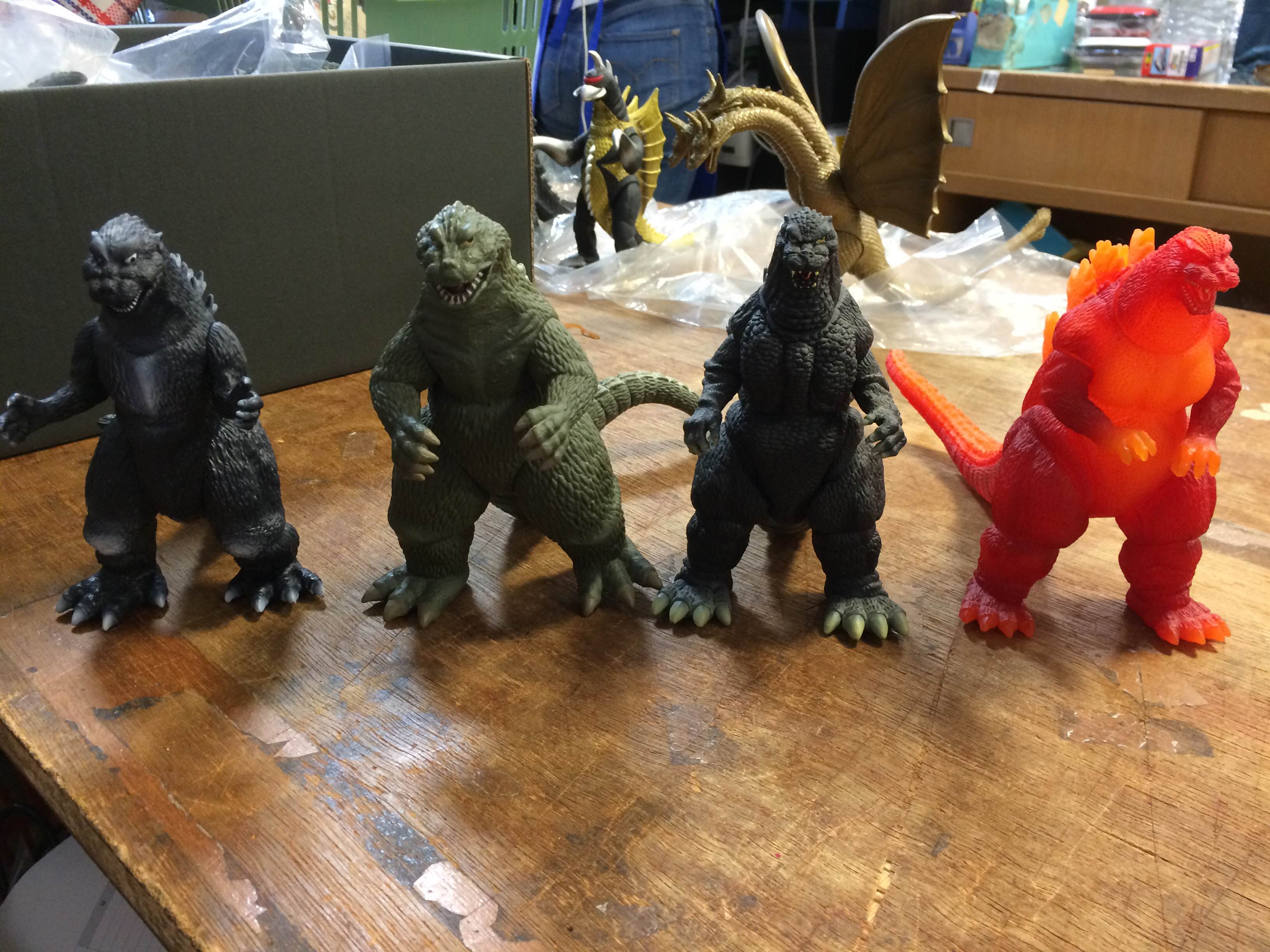 怪獣コレクター必見！ゴジラ50周年メモリアルBOX入荷！！｜おもちゃ