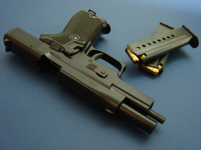 MGC MGC SIG P220ブローバックモデルガン SIG-SAUER P220: GFCのモデル