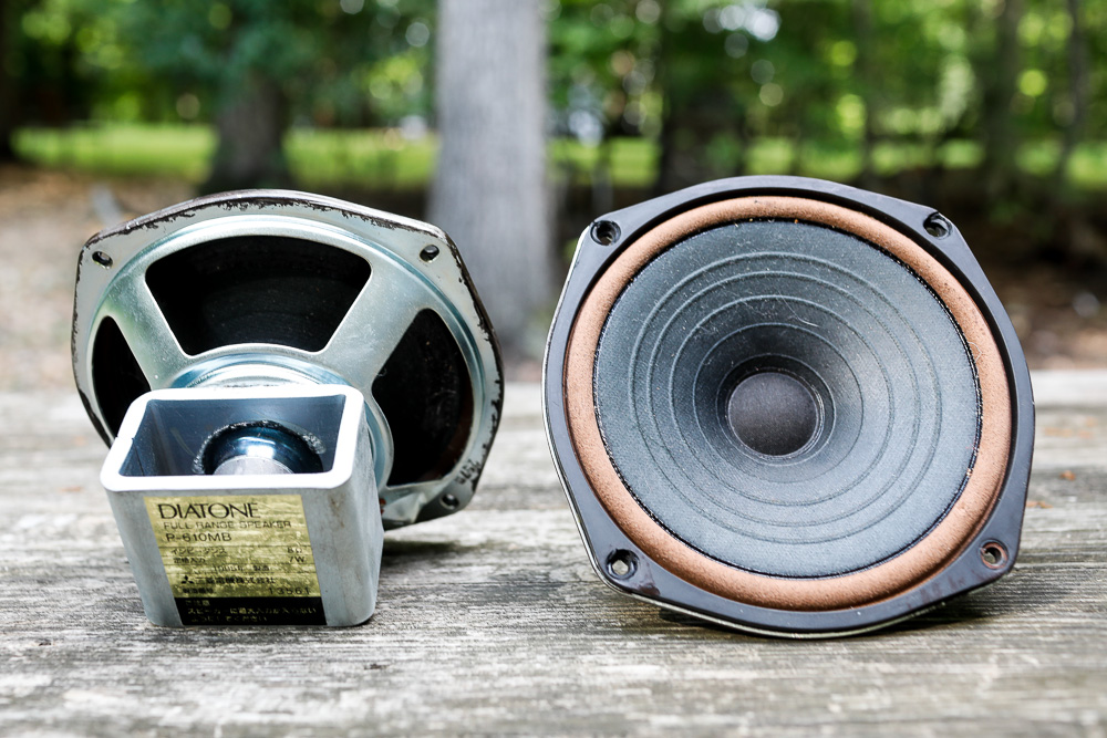 Glow in the Dark Audio - Mitsubishi Diatone P-610 and its