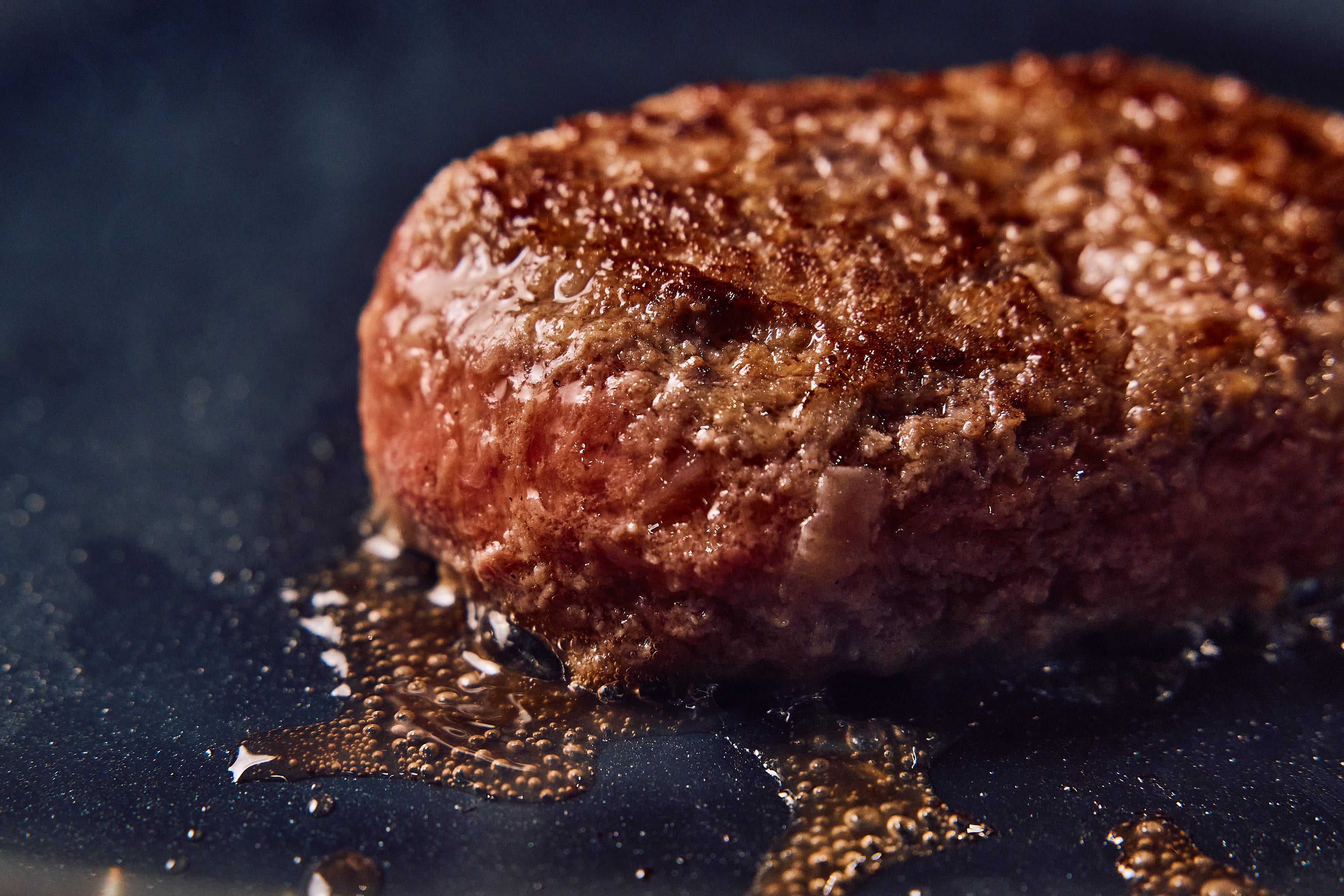 にくの匠 三芳：神戸牛ハンバーグサンド | ぐるなびPremium Meal Kit