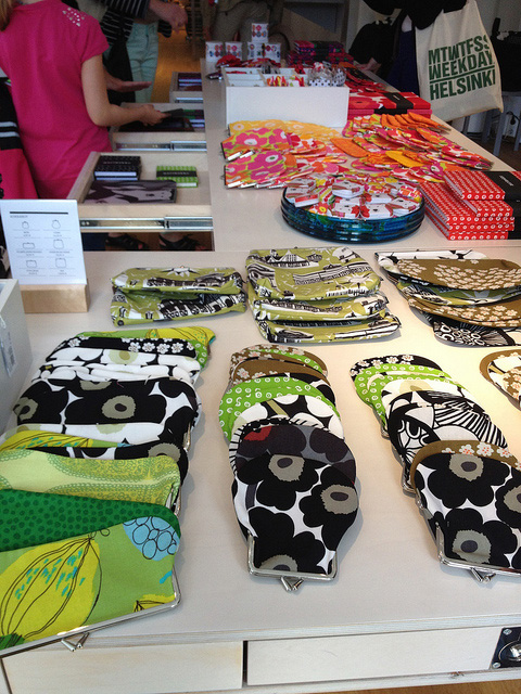 マリメッコ・マリクルマ本店 -2- 日本未発売のレア品を見つけよう