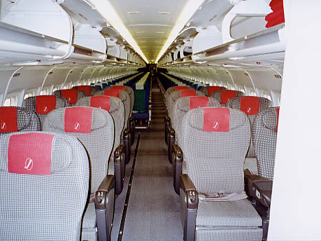 日本航空 McDonnell Douglas MD-90-30[N12](Class J)