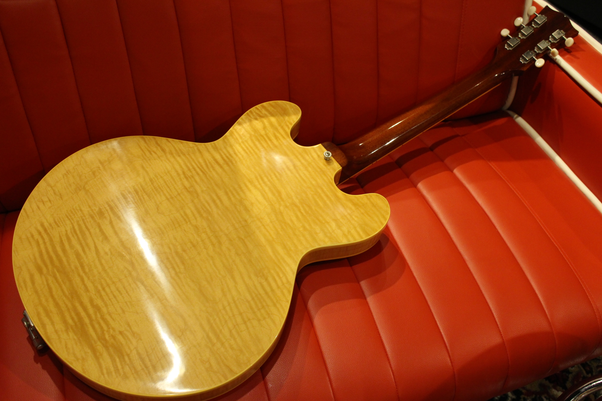 FG_Collection】薄ボディ×フルアコの軽量で使いやすいハコモノ