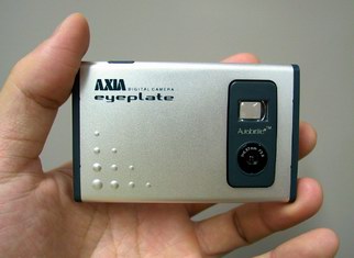 News：世界最薄の名刺サイズデジカメ「eyeplate」の実力は？