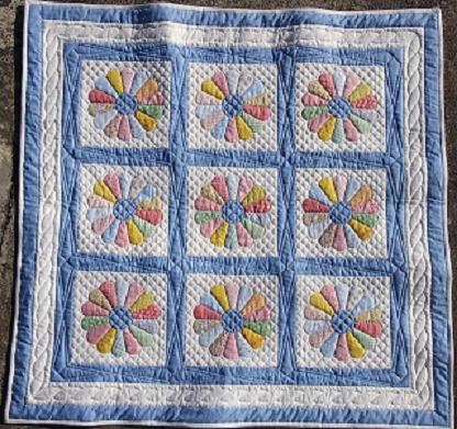 キルトするだけで仕上がるドレスデンのキルトカバー | キルトショップ