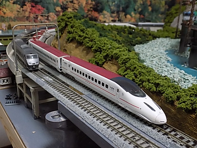 カトー九州新幹線800系「さくら・つばめ」 ミニレイアウトに登場