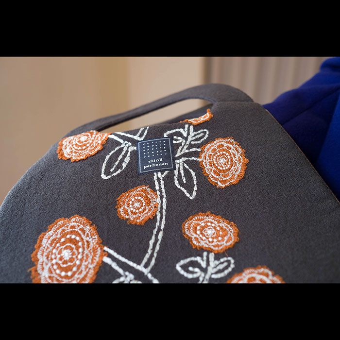 ミナペルホネンgiardinoジャルディーノ egg bag エッグバック #dark