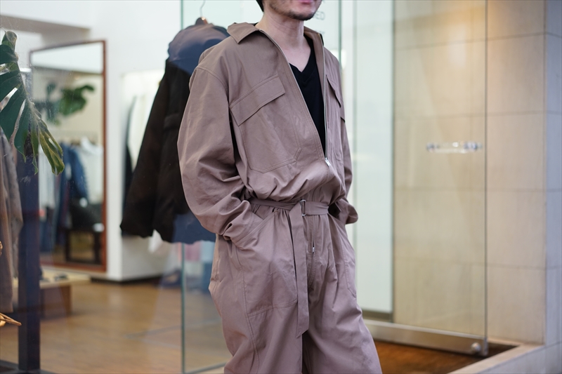 AURALEE(オーラリー)の新作、Finx Hard Twist Gabardine Jumpsuitのご