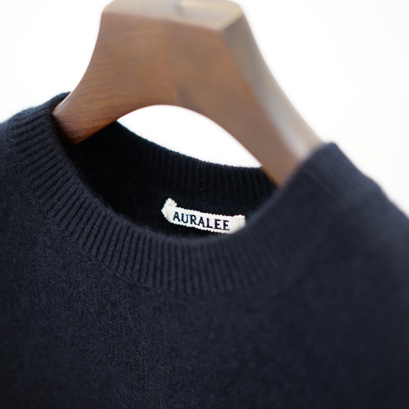 AURALEE(オーラリー)の新作、Baby Cashmere Knit P/O(A23AP03BC)/Top
