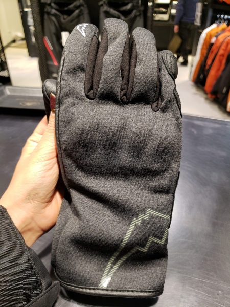 2021-22 秋冬 K-5590 レイヴンウィンターグローブ ブラックのみ入荷の