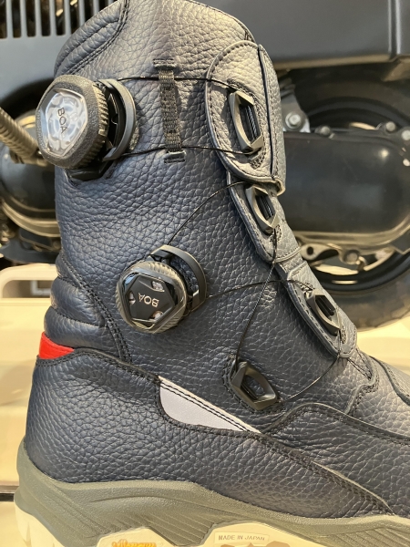 ガルドブーツネイビー、再入荷しました：KUSHITANI清水店 | KUSHITANI