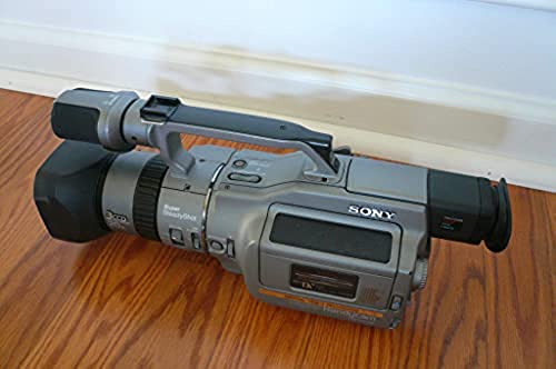 Sony DCR-VX1000 three CCD stereo mini DV NTSC camcorder – I & N
