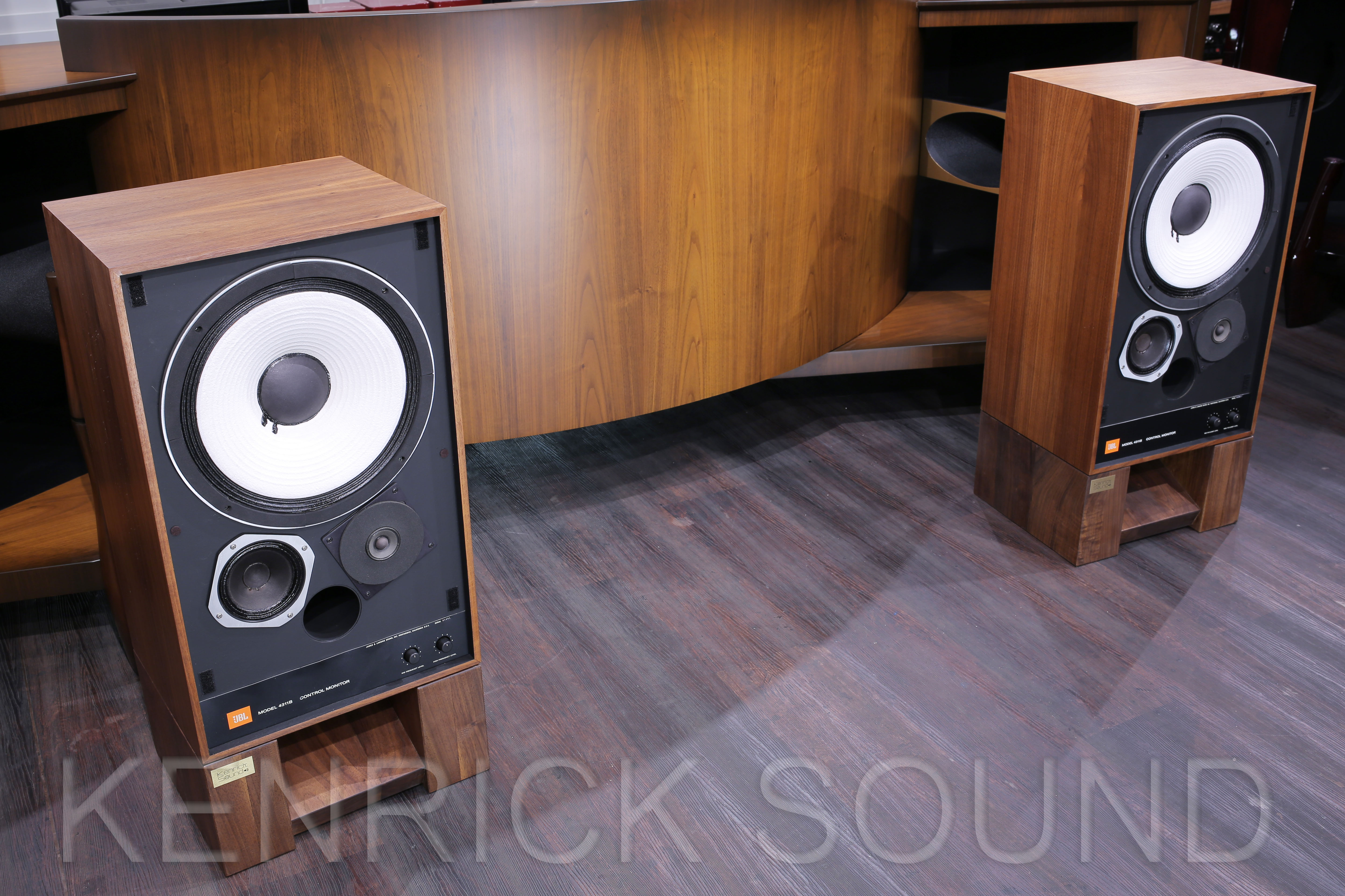 JBL 4311B Monitor Pair Speakers JBL ミドルクラス・スタジオ