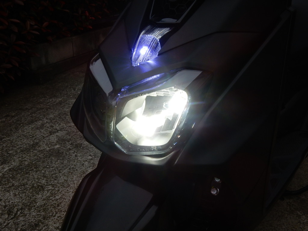 新型 BW'S 125(SEA6J) LEDヘッドライト 取り付けレビュー | クロライト