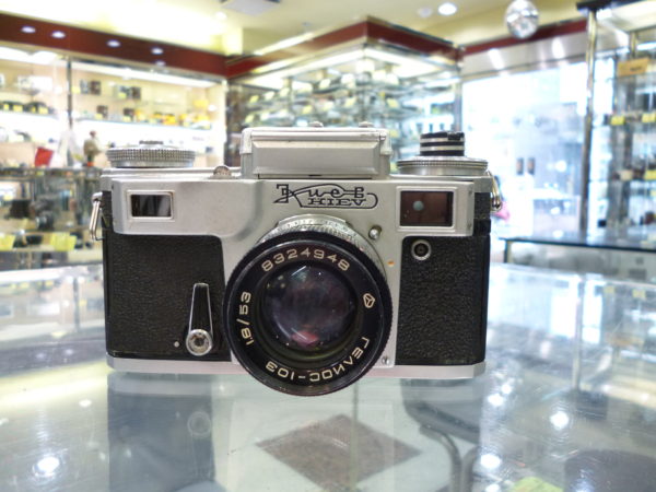 レンジファインダーカメラ「KIEV 4M」