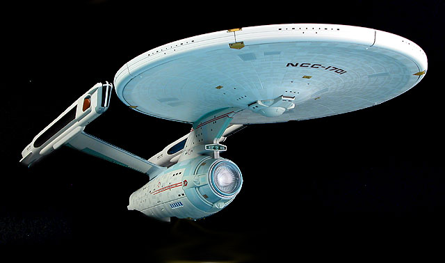 USS Enterprise NCC-1701 Review by Brett Green (Bandai 1/850)