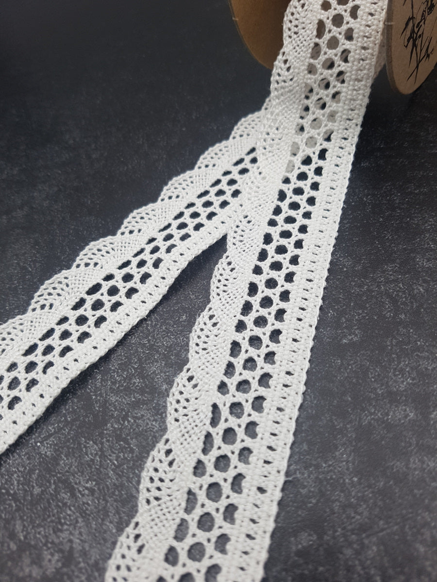 Klöppelspitze, créme, Breite: 3,2cm