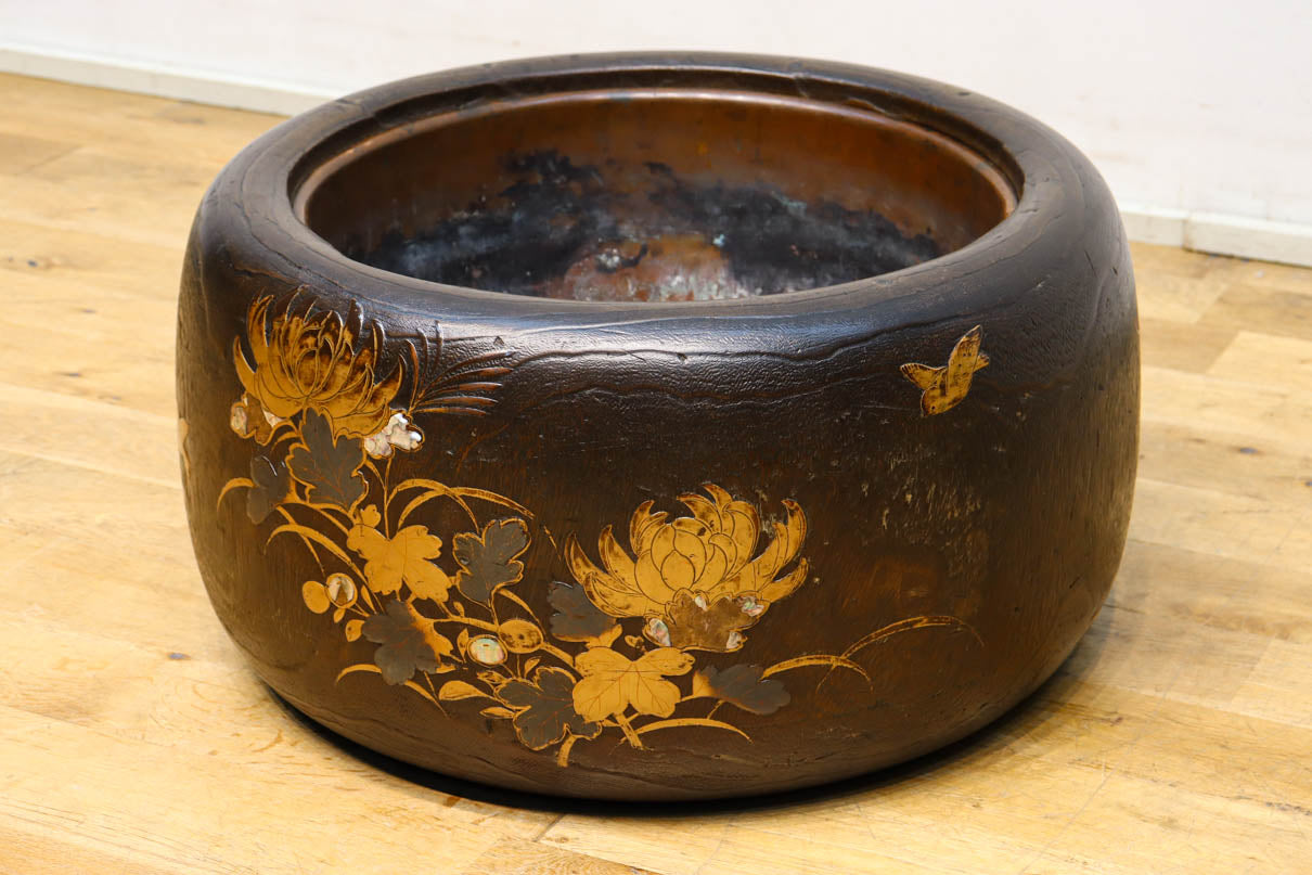 特大サイズ‼ 菊や小鳥の蒔絵で時代感漂う桐火鉢 DC7598 – 古福庵
