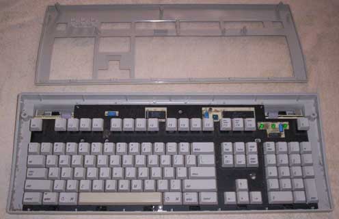 The Legendary Apple Extended Keyboard - Low End MacLow End Mac