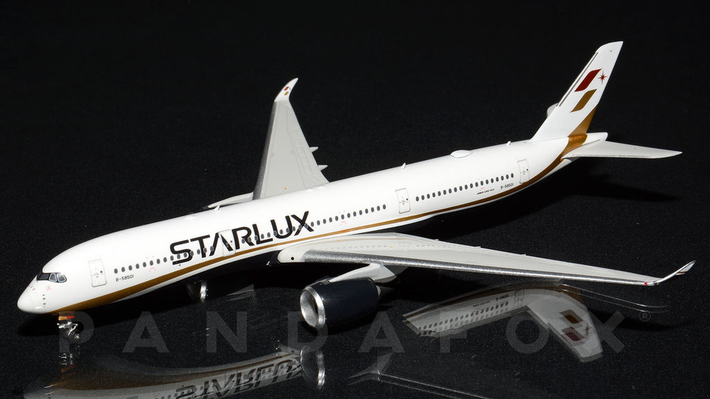 Starlux Airlines Airbus A350-900 B-58501 Phoenix PH4SJX2205 04414