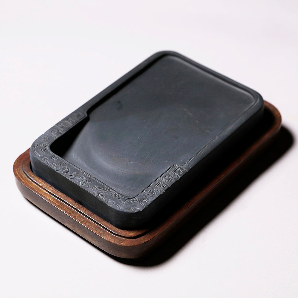 歙州 黒龍尾硯 無紋理水舷坑石 5.7吋 – PIGMENT TOKYO