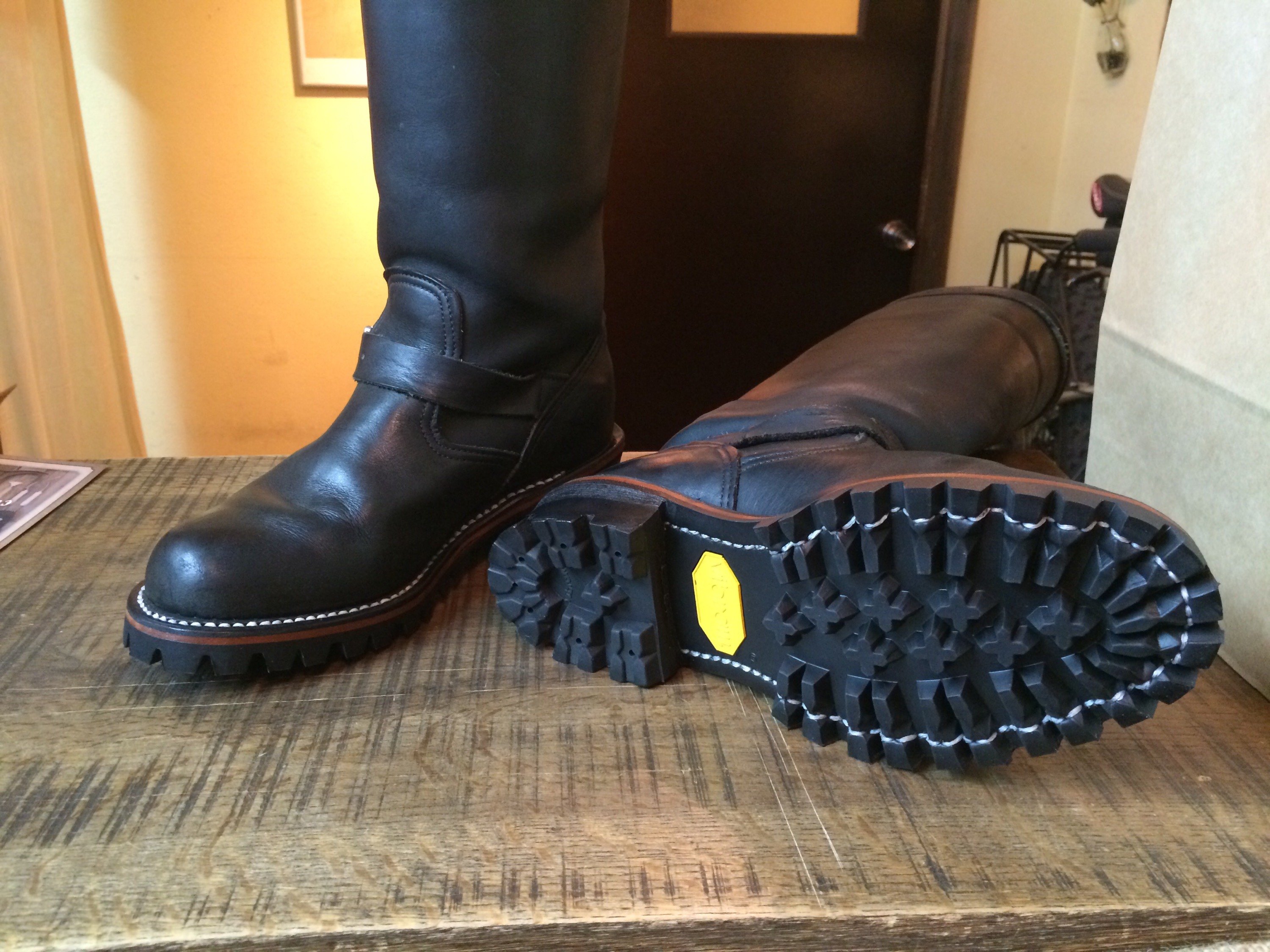 CHIPPEWA ロングエンジニアブーツ Vibram#100ソールカスタム: ソール
