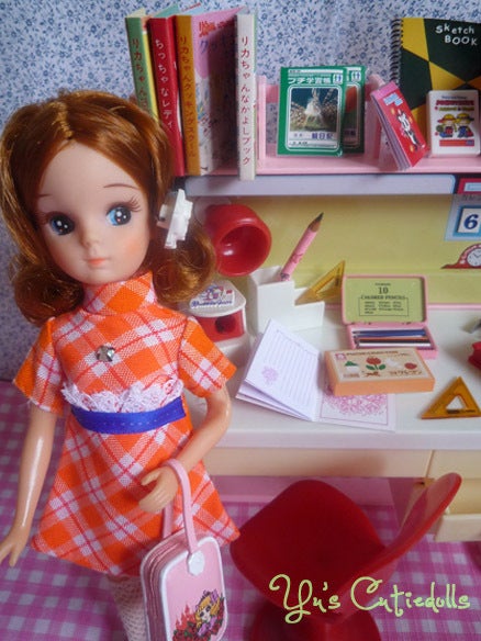 勉強しなさい！／リカちゃんの白い白い家具・NEW学習机 | Yu's Cutie Dolls