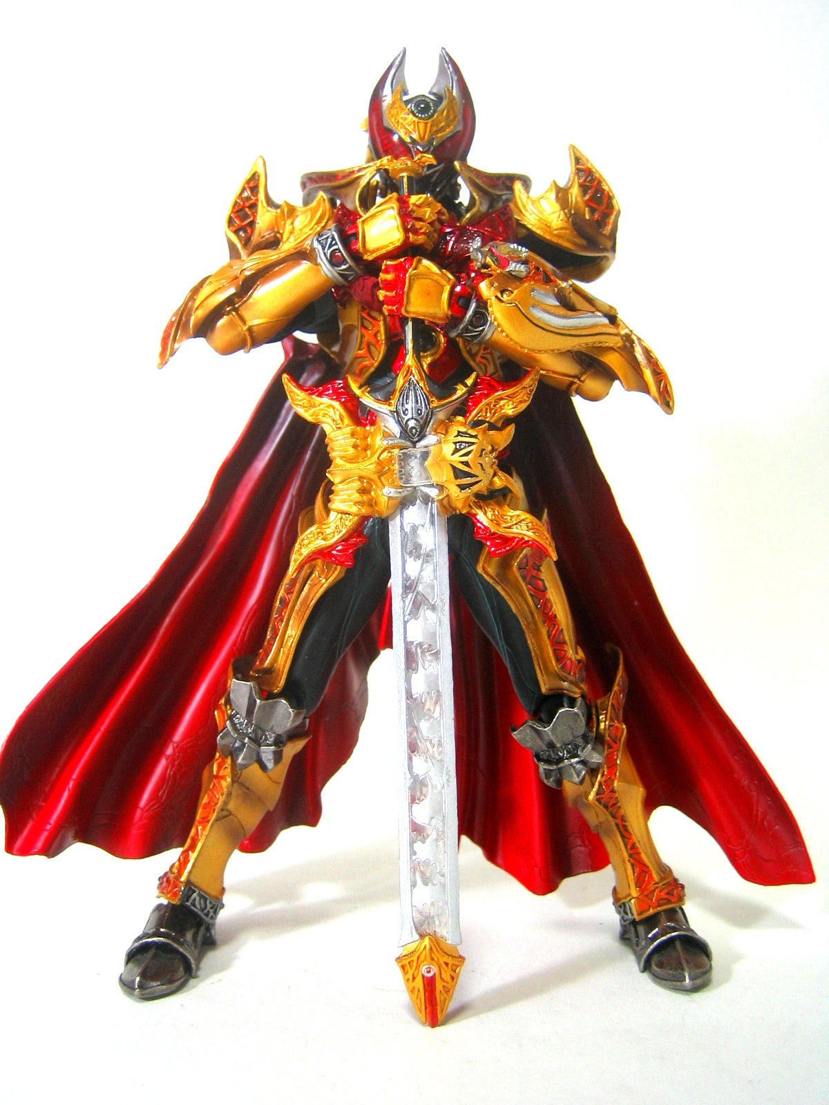 真紅の皇帝。S.I.C. 「仮面ライダーキバ エンペラーフォーム」 | ダメ