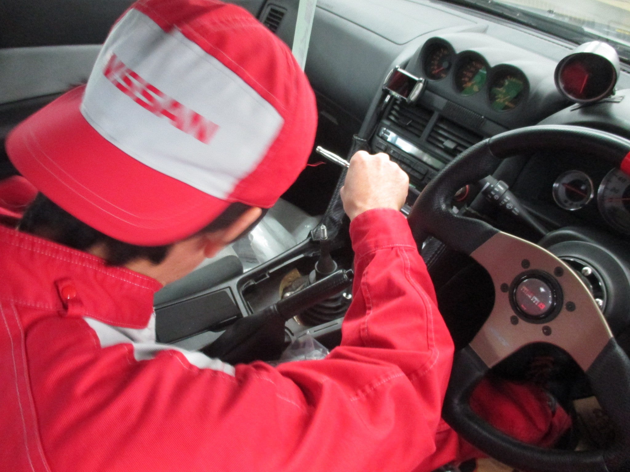 R34後期シフトレバーに ニスモ ソリッドシフト | モータースポーツ