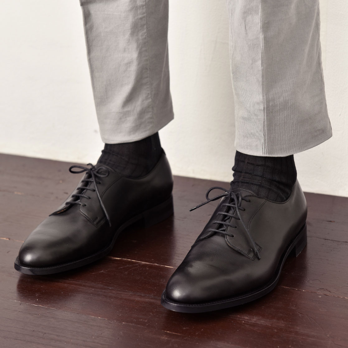 様々なスタイルにマッチするエドワード グリーン 202ラストが入荷