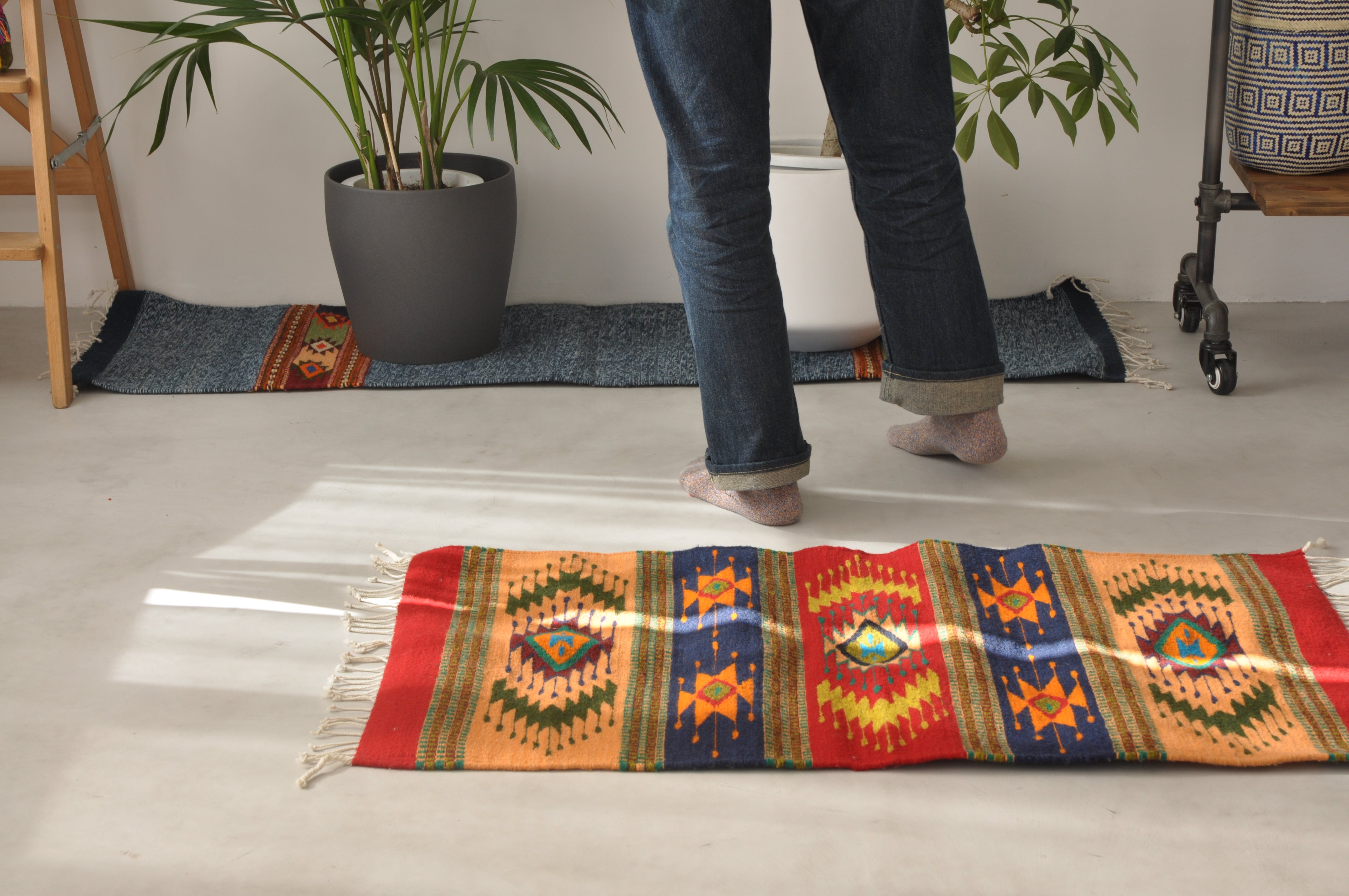 サポテックラグ(103×59cm、ブルー、イエロー、レッド） – SUNFOLD