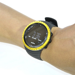 スント コア (ブラック イエロー)Suunto Core Black Yellow