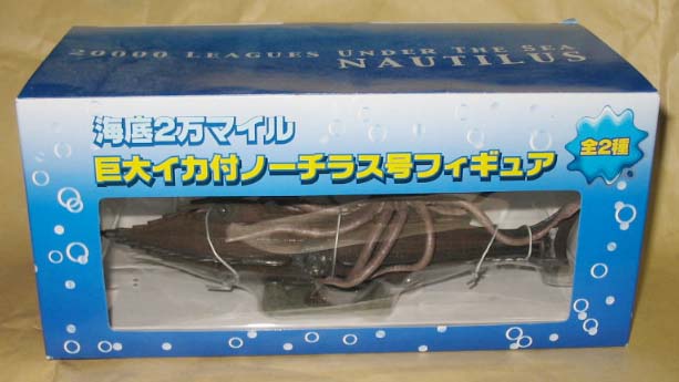 巨大イカ付ノーチラス号フィギュア（2006）by SEGA