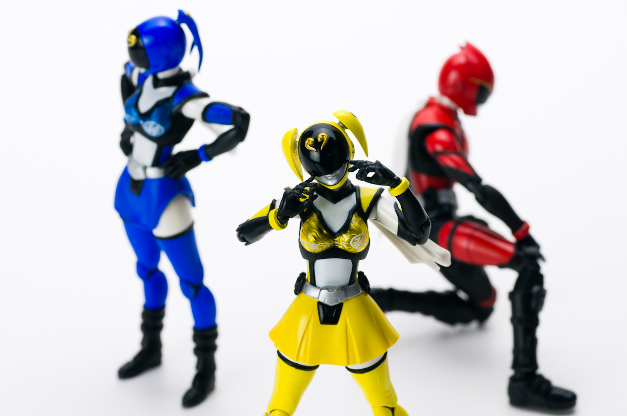 レビュー】 バンダイ S.H.Figuartsアキバイエロー [非公認戦隊アキバ