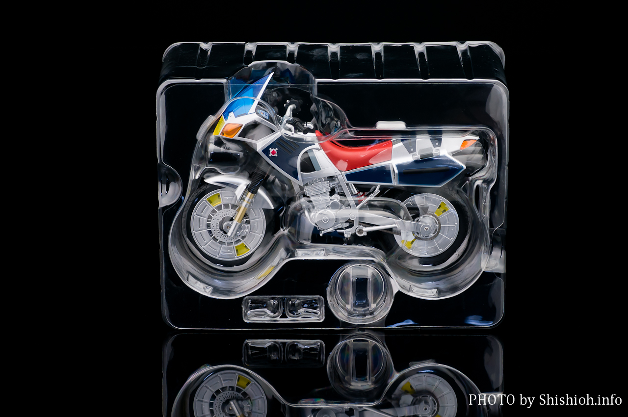 レビュー】 バンダイ S.H.Figuarts ブルースペイダー [仮面ライダー剣]