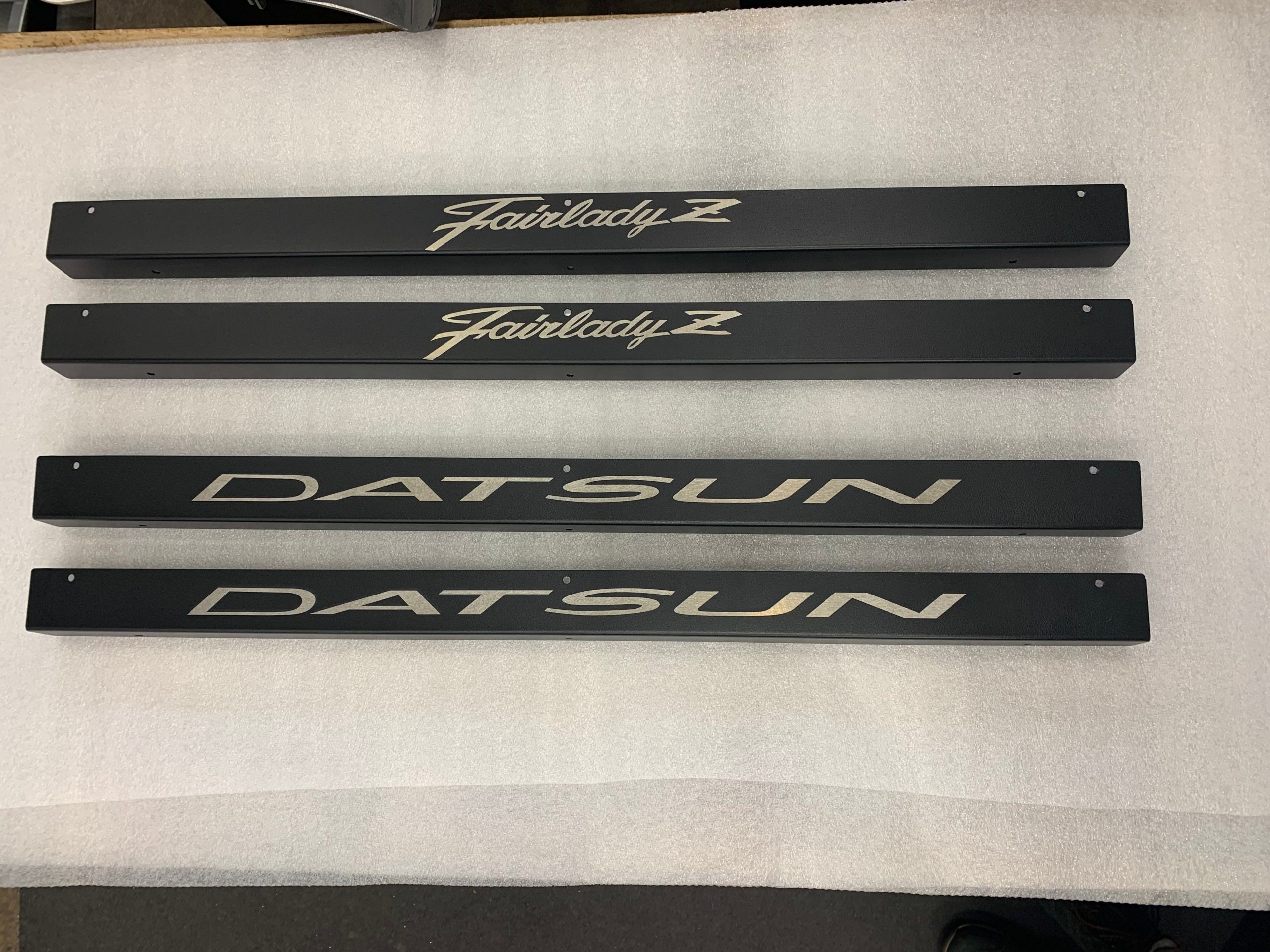 THRESHOLD PLATES 2+2, ENGRAVED ALUMINUM | DATSUN | 260Z | 280Z