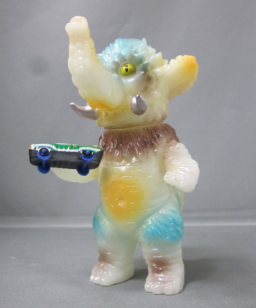 2016年1月10日の「スーフェス70」でヤモマークはオーワダ蓄光+